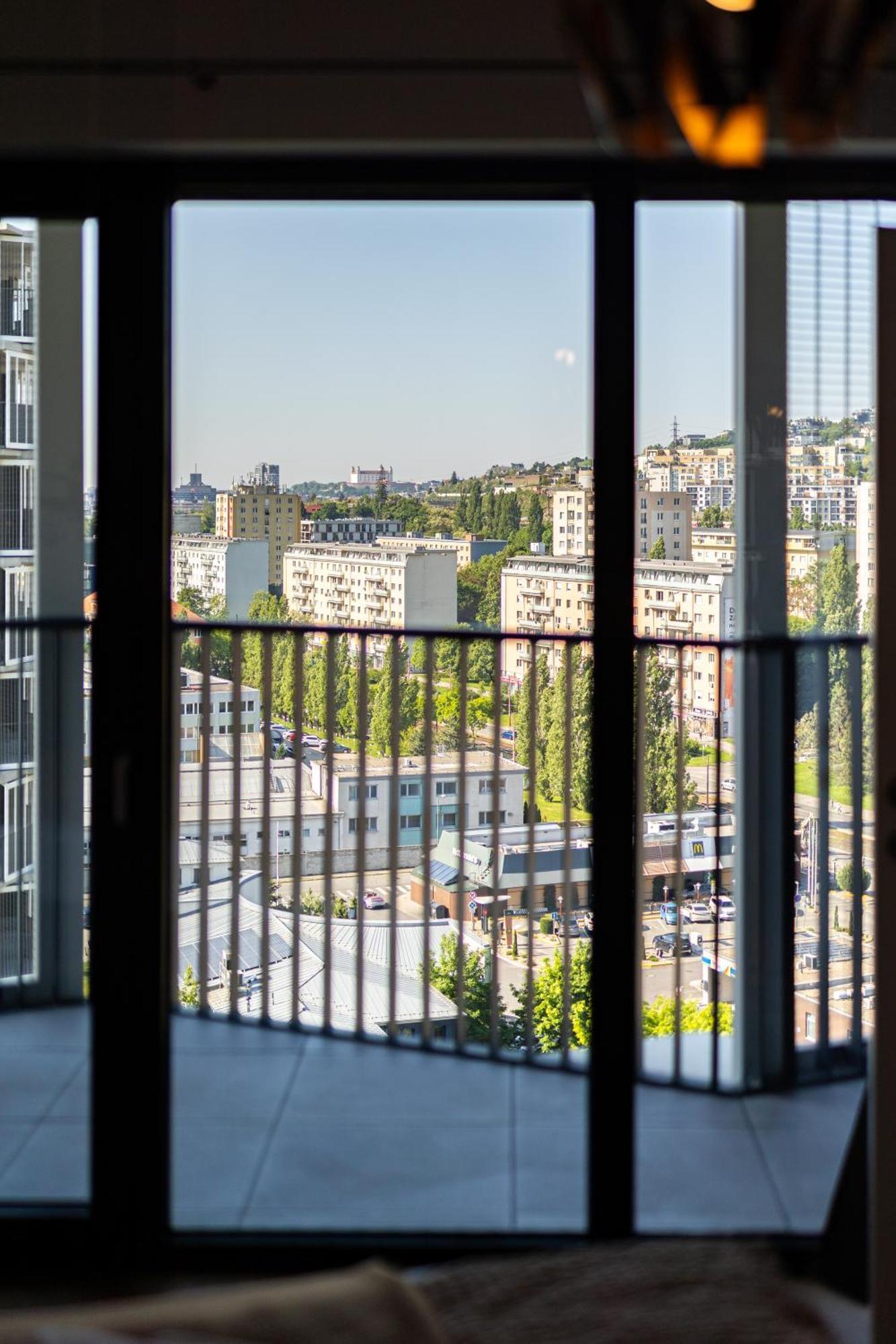 Bnb Slovakia Guthaus 64D Bratislava Eksteriør bilde